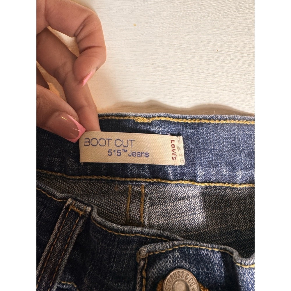 Vintage Levi's Blue Jeans 515" Women's sz 6 Medium - boot cut/99cotton - Picture 4 of 9